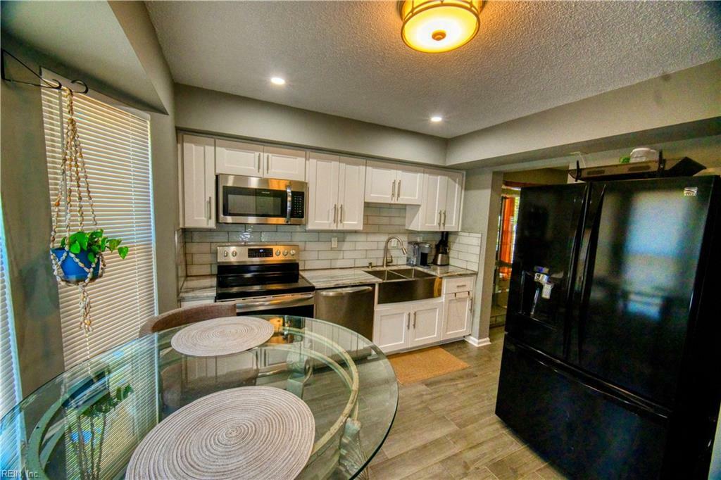 Property Photo:  1110 Meadow Sage Ln  VA 23464 