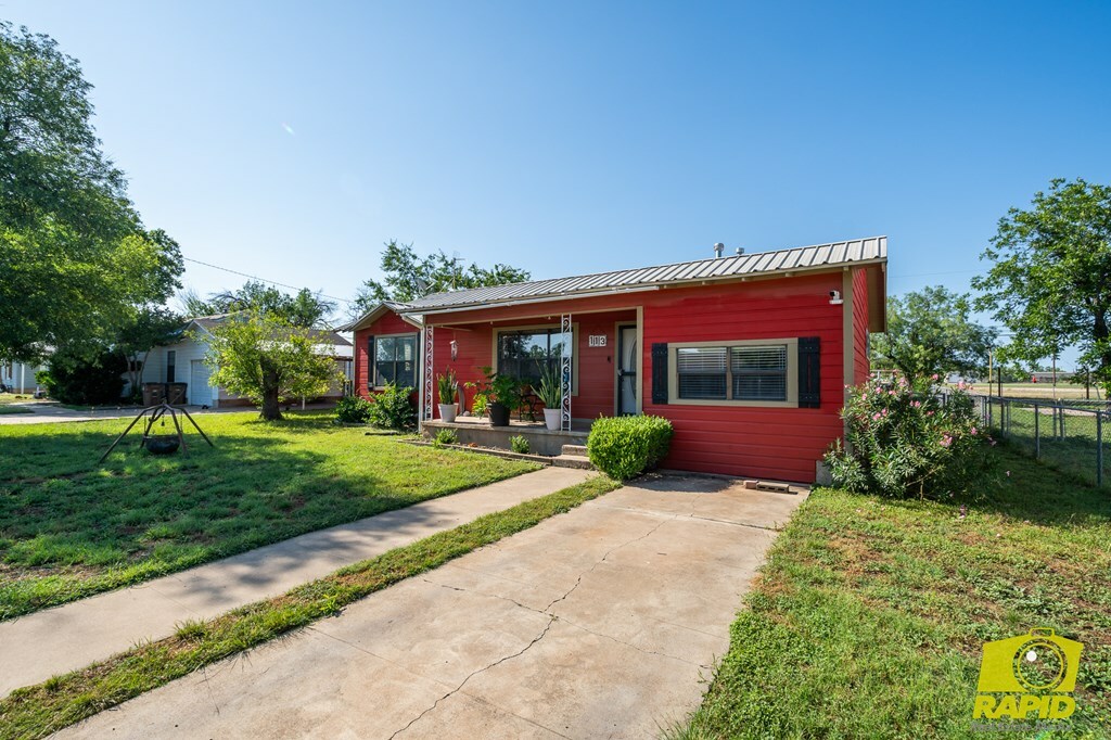 Property Photo:  113 N Belaire Ave  TX 76905 
