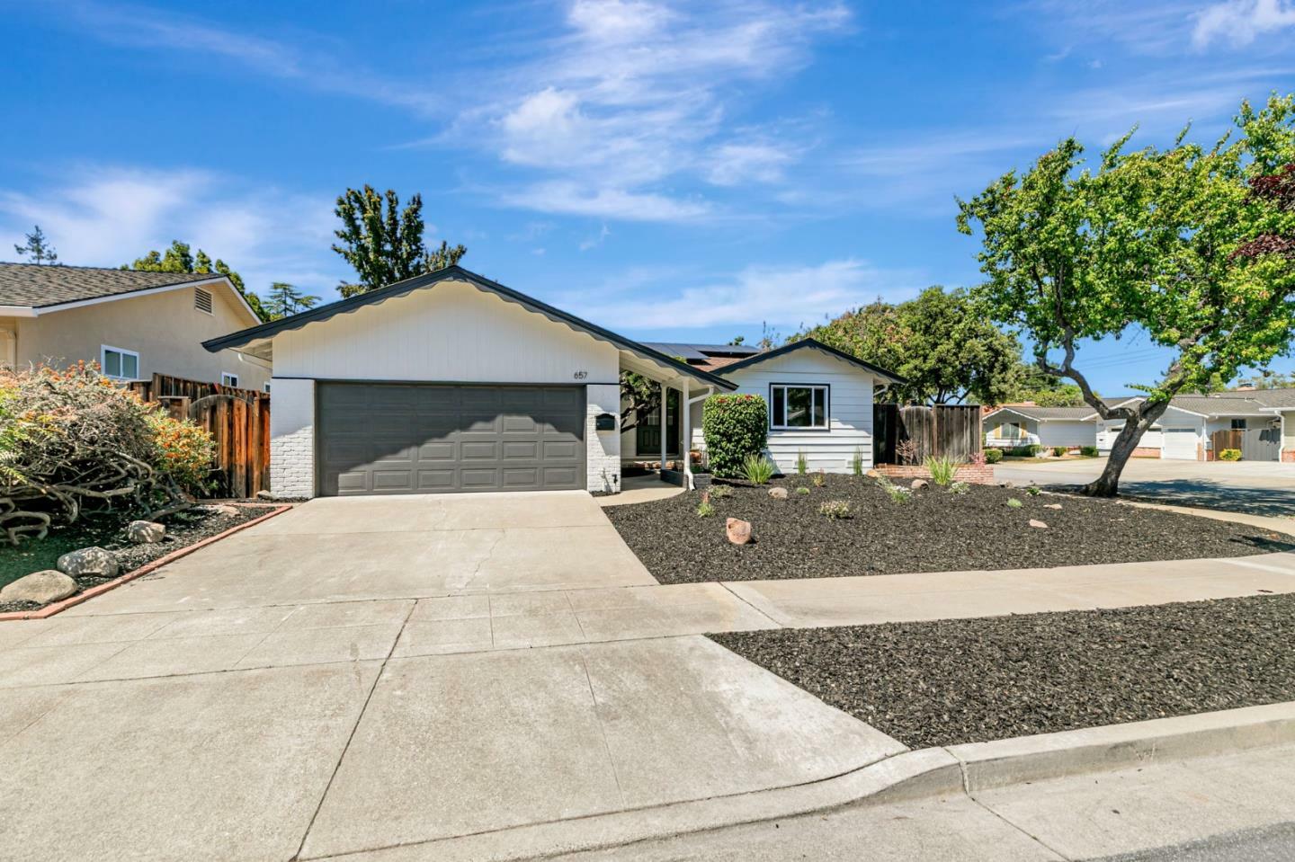 Property Photo:  657 Coleraine Court  CA 94087 