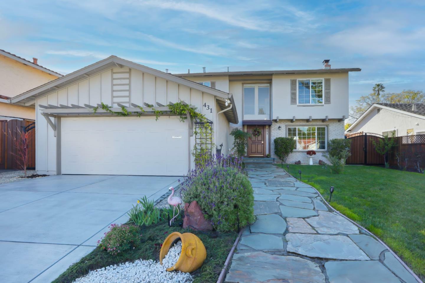 Property Photo:  431 Liquidambar Way  CA 94086 
