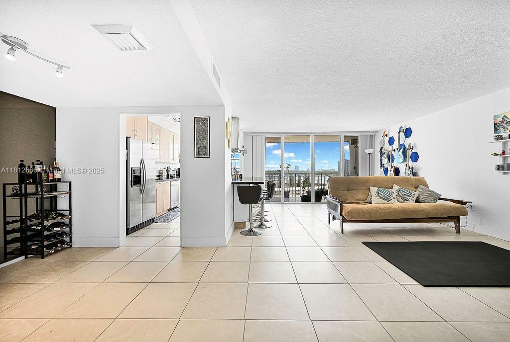Property Photo: 18041 Biscayne Blvd 1201 FL 33160