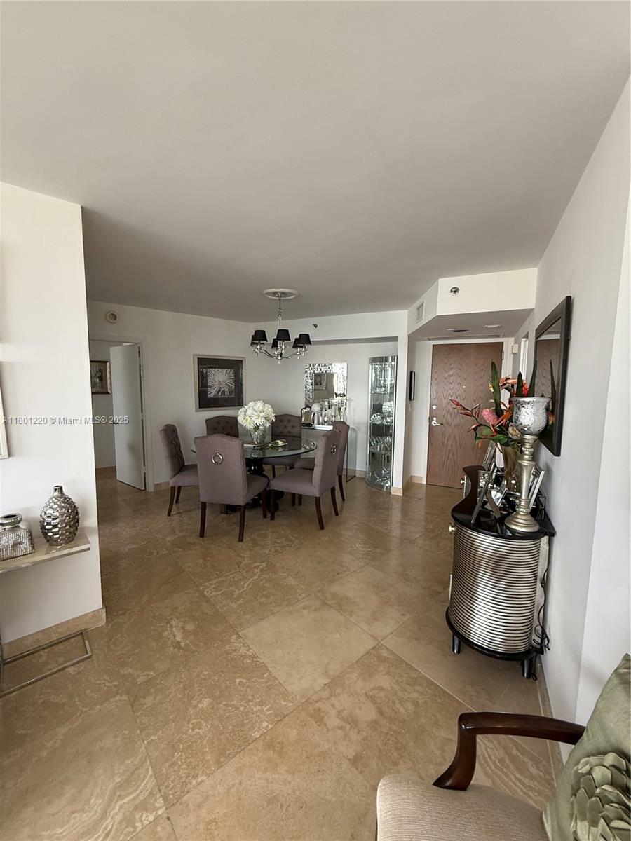 Property Photo: 1000 Island Blvd 911 FL 33160