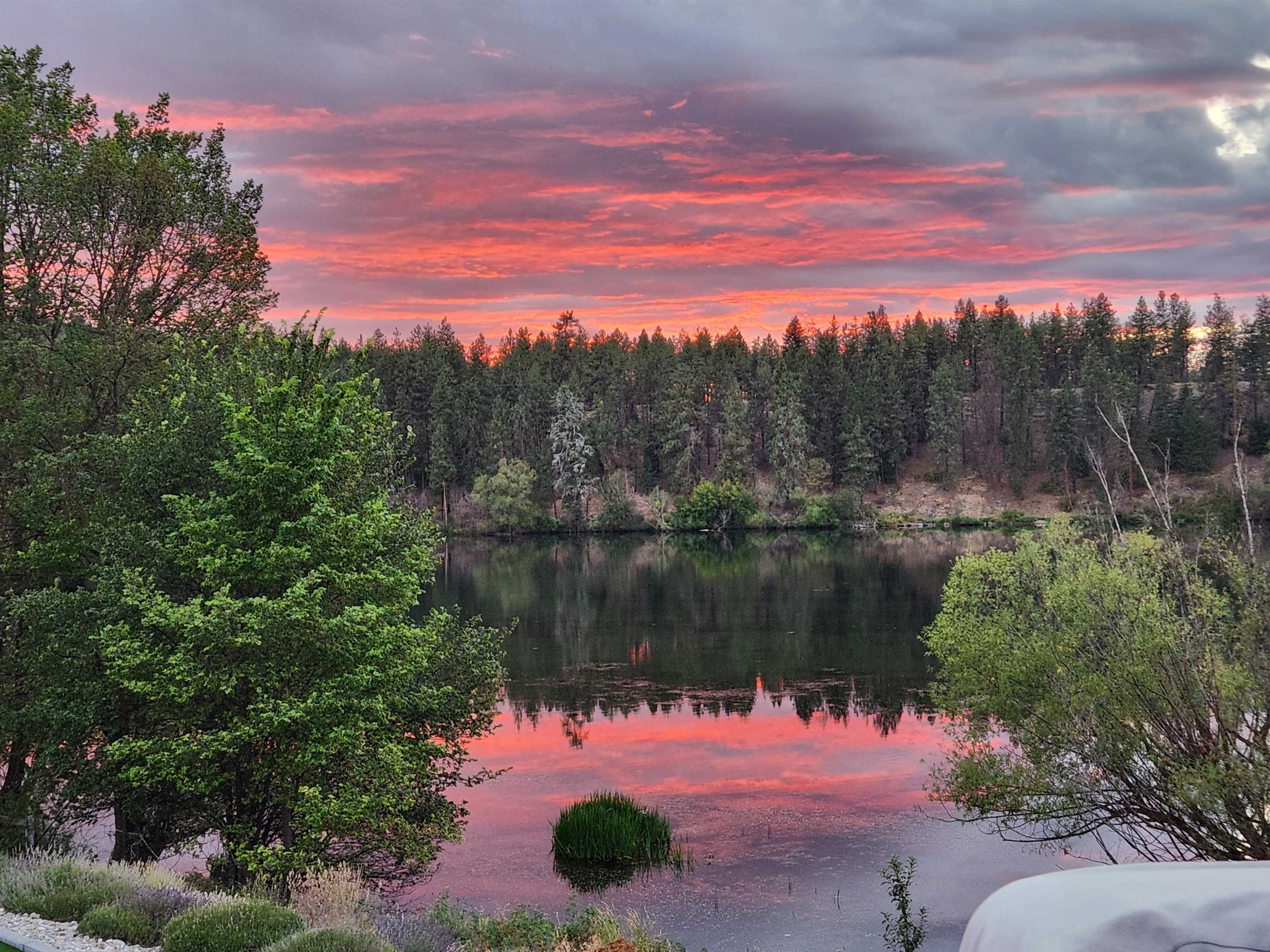 Property Photo: 12407 N Nine Mile Rd WA 99026