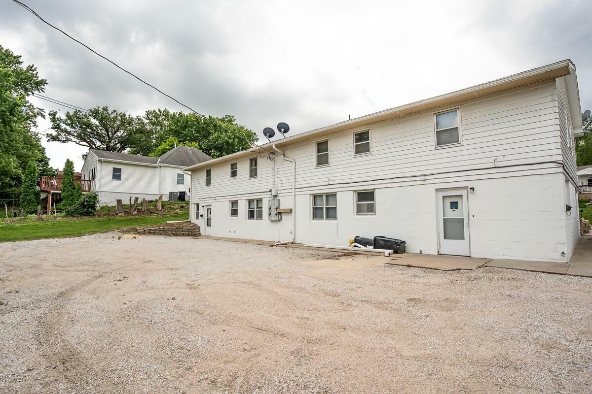 Property Photo:  711 N Walnut  Street  IA 51534 