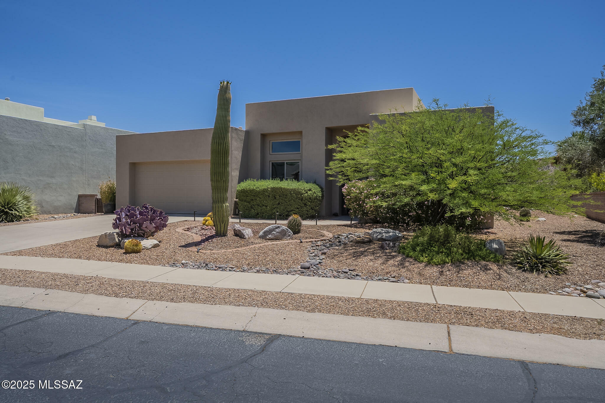 Property Photo: 4862 N Bonita Ridge Avenue AZ 85750