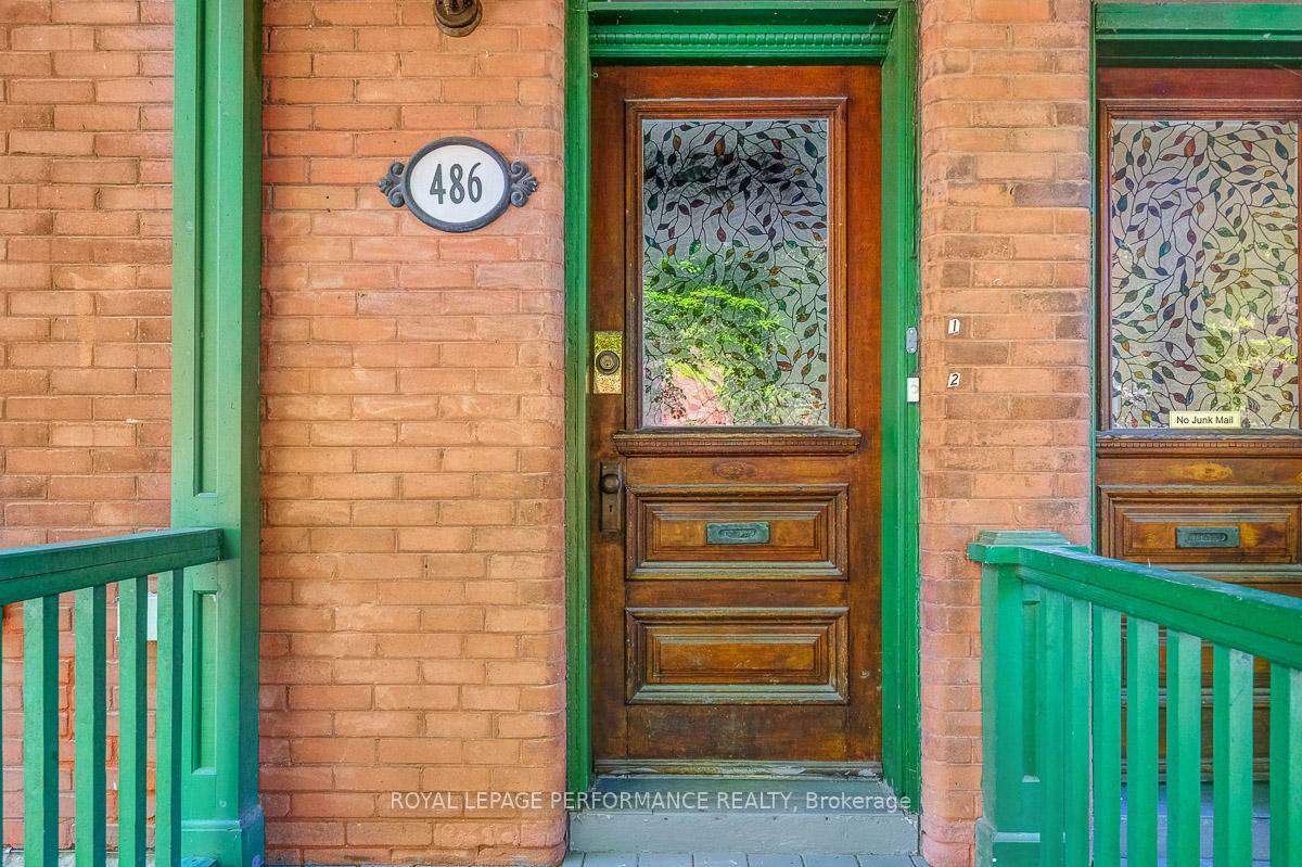 Property Photo: 486-488 Lisgar Street ON K1R 5H3