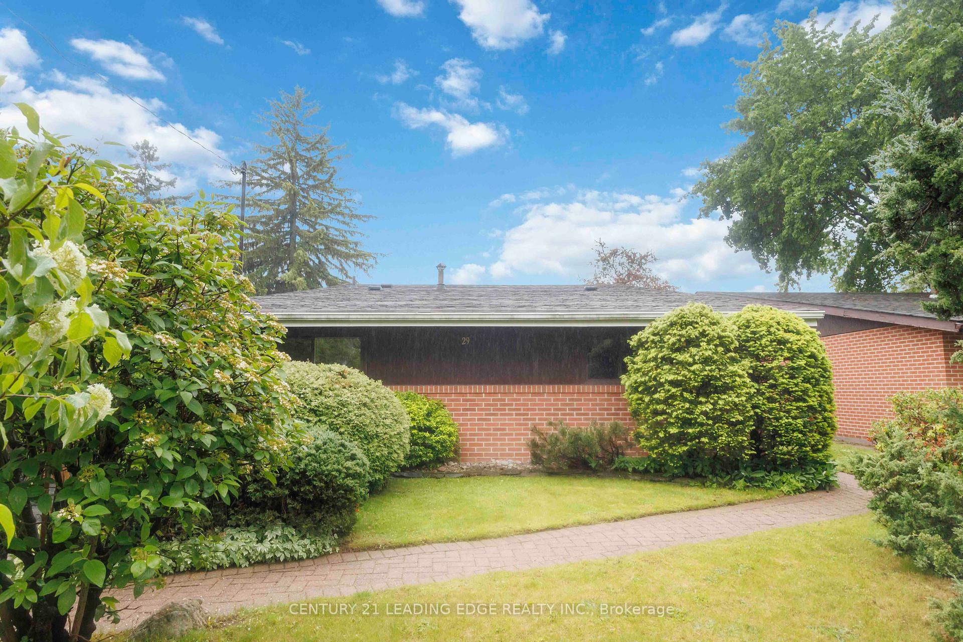 Property Photo: 29 Lesterwood Crescent ON M1P 3L5