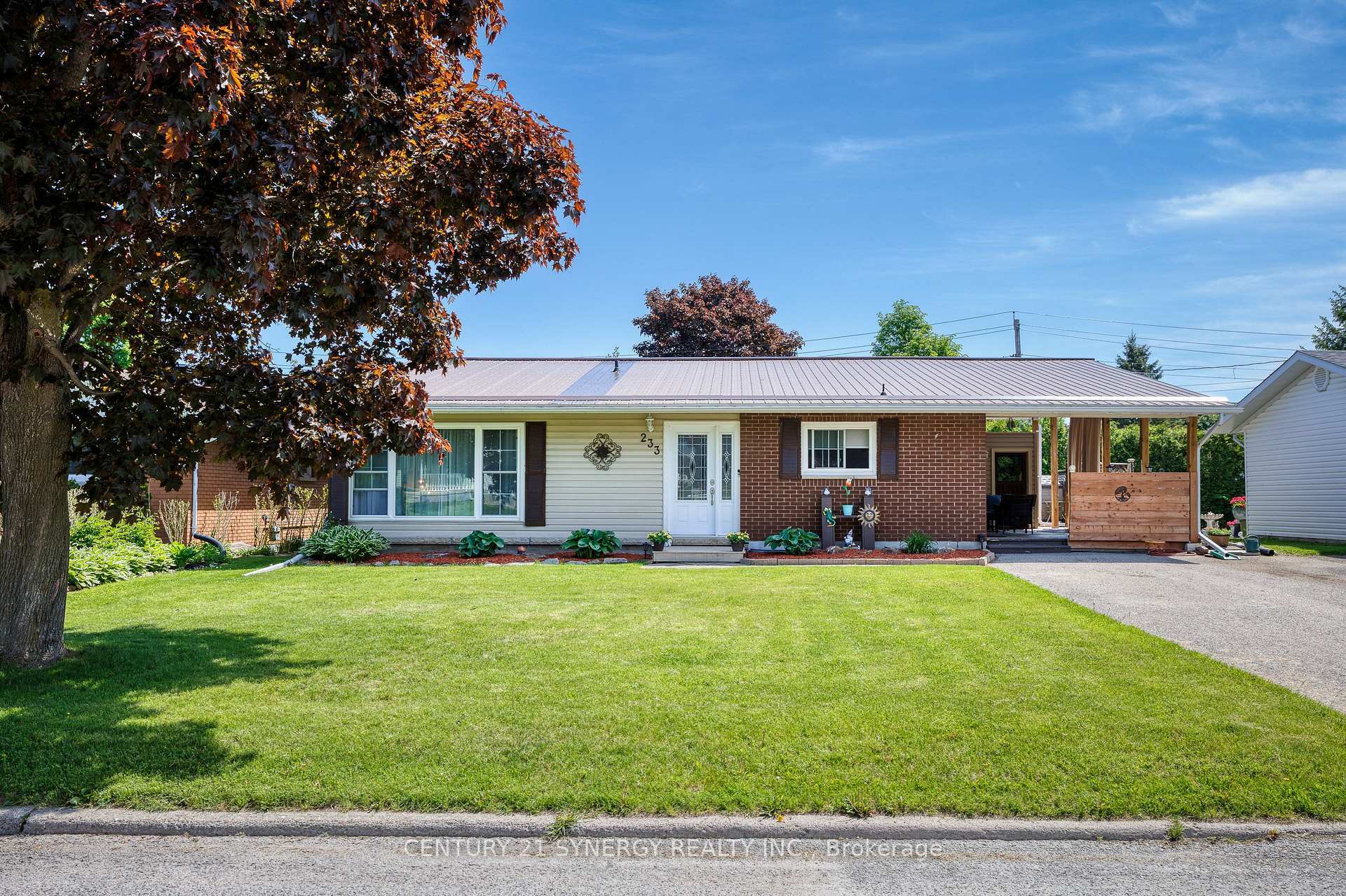 Property Photo: 233 Allan Street ON K7A 4M9