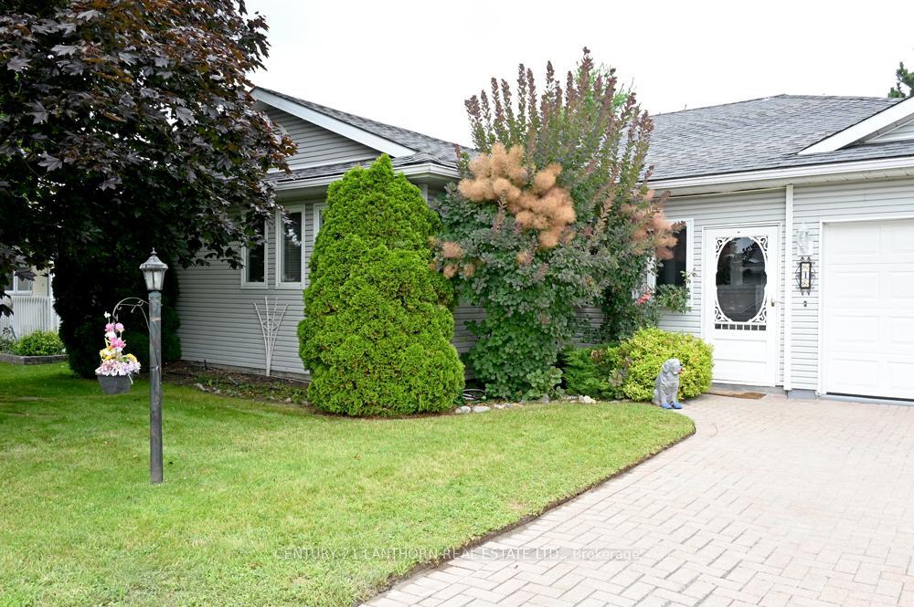 1 Reynolds Place N  Prince Edward County ON K0K 3L0 photo