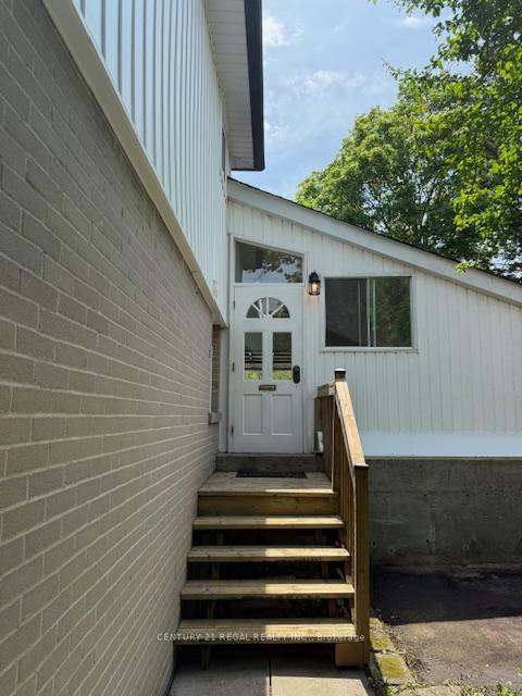 Property Photo: 66 East Willow Gate ON M1C 2M8
