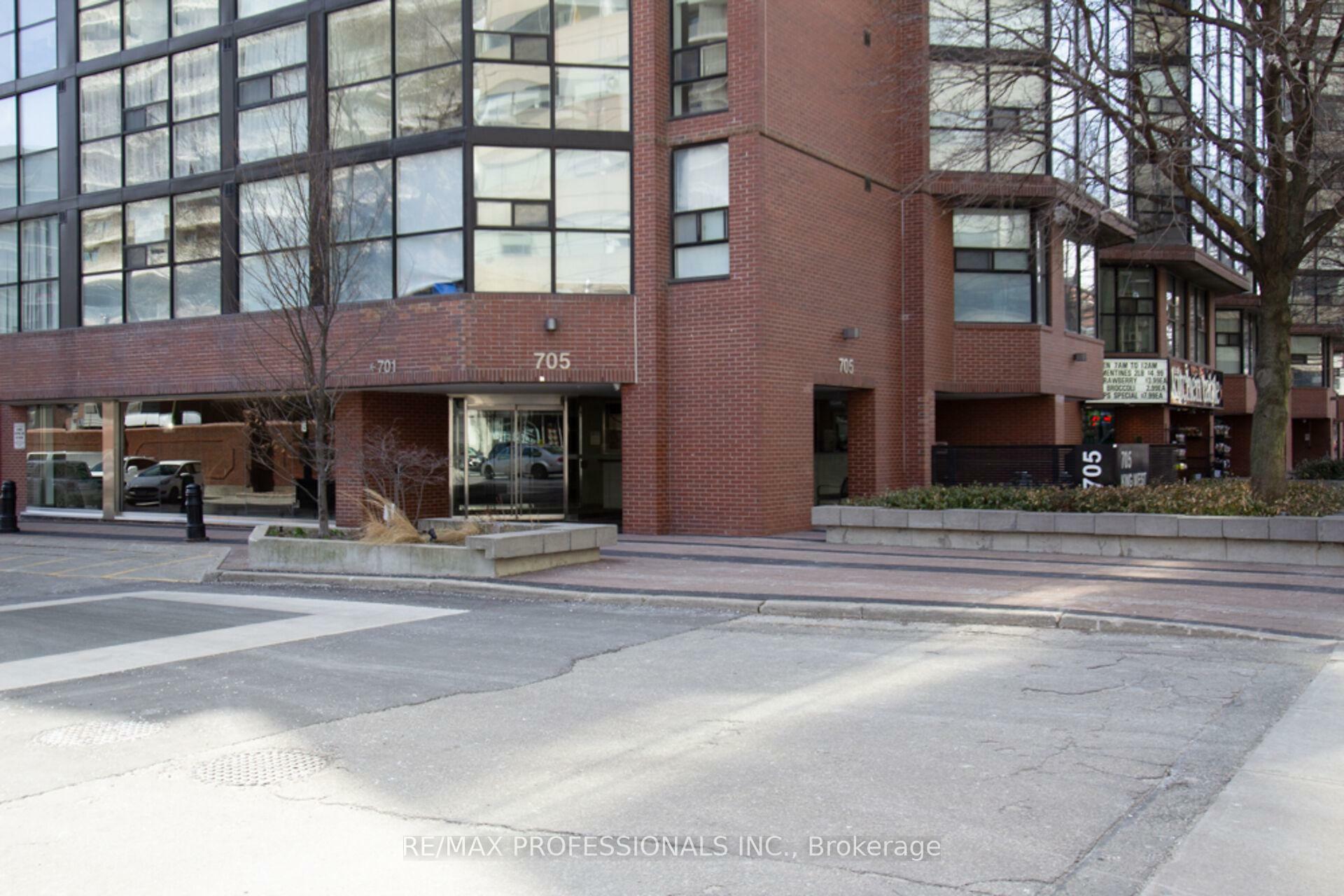 Property Photo: 705 King Street W 405 ON M5V 2W8
