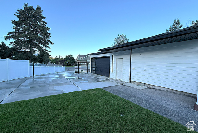Property Photo: 2471 E Ellisonwoods Ave UT 84121