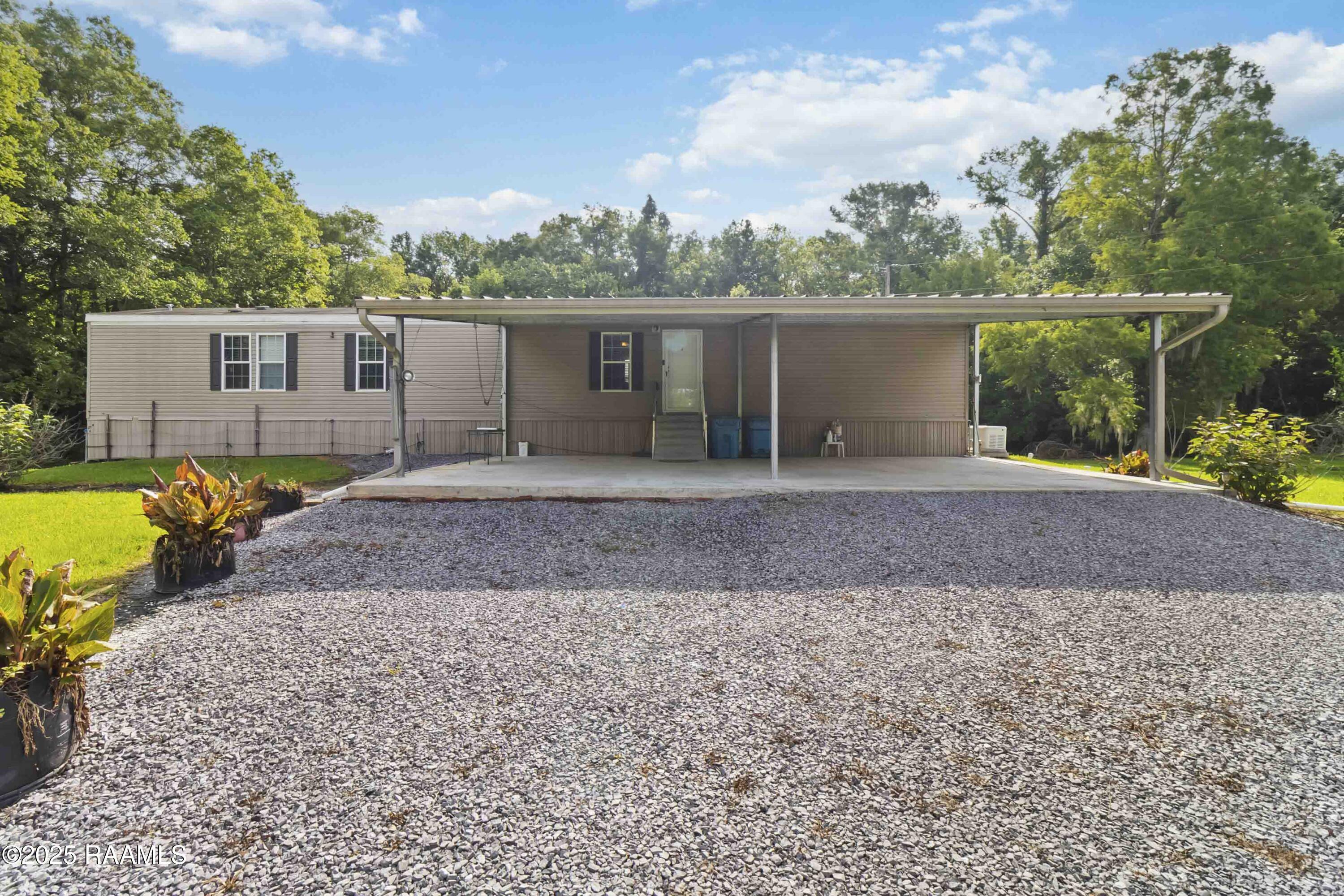 Property Photo: 1033 Antoine Lane LA 70582