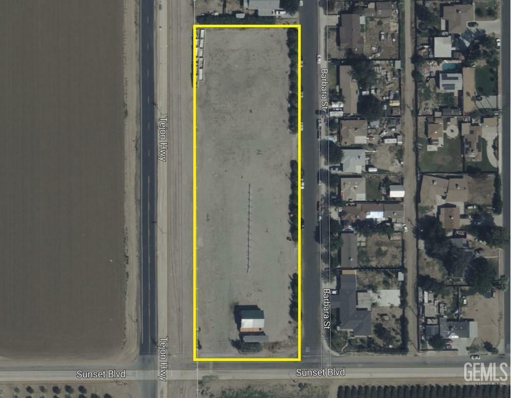 Property Photo:  0 Tejon Hwy  CA 93203 