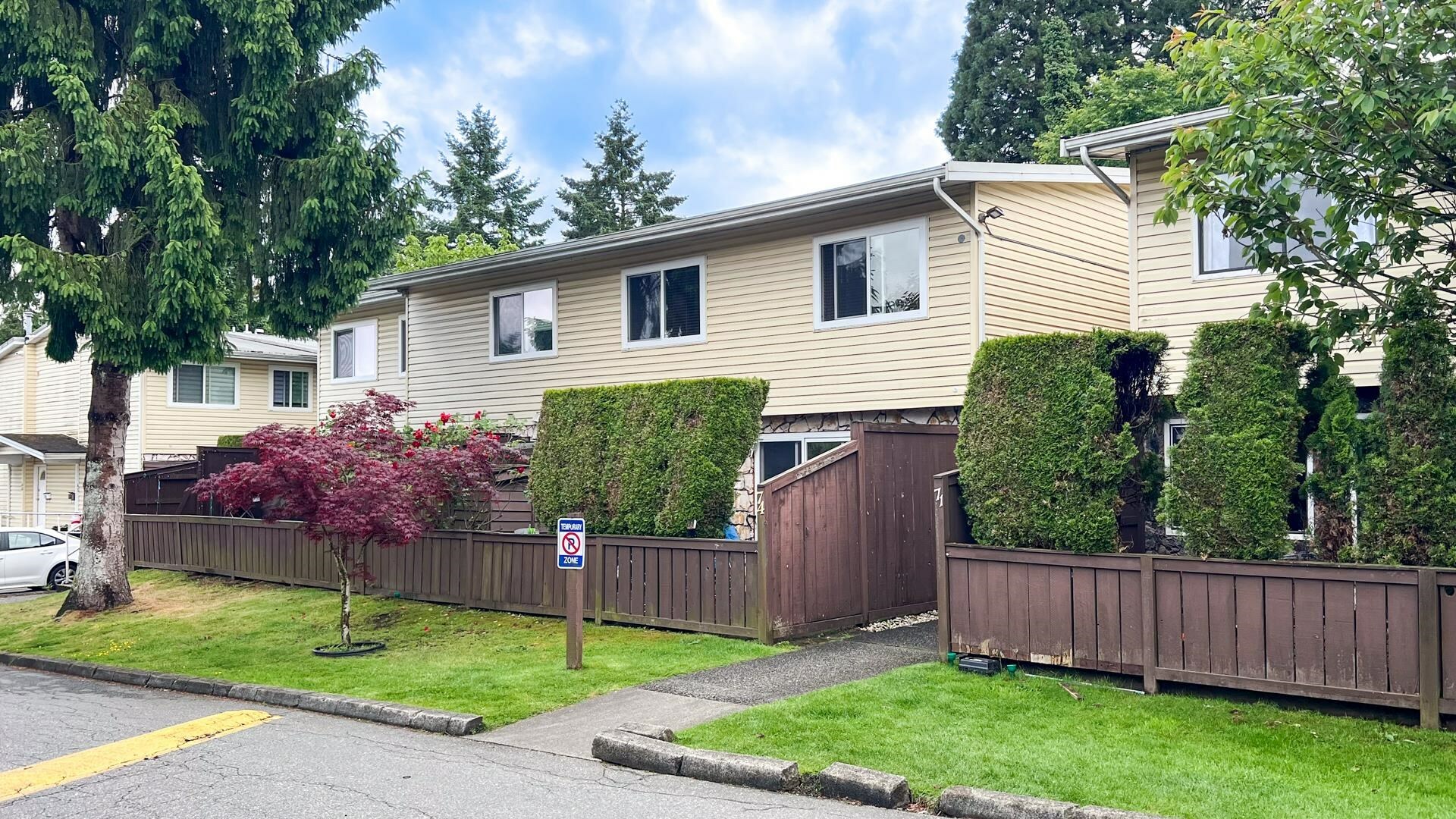 Photo de la propriété:  9374 122 Street 72  BC V3V 4L6 