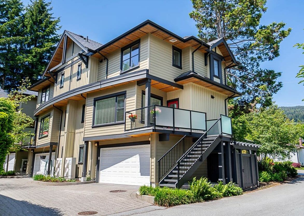 Property Photo: 1165 Harold Road BC V7K 1G4