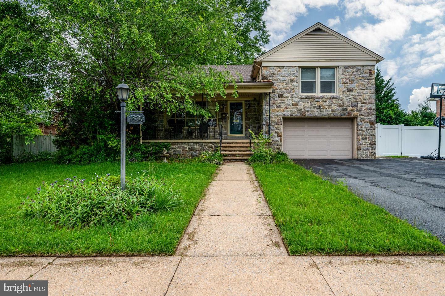 Property Photo: 1830 Hampden Boulevard PA 19604