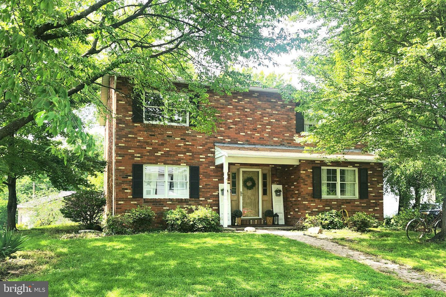 Property Photo:  233 Roseanna Street  WV 26767 