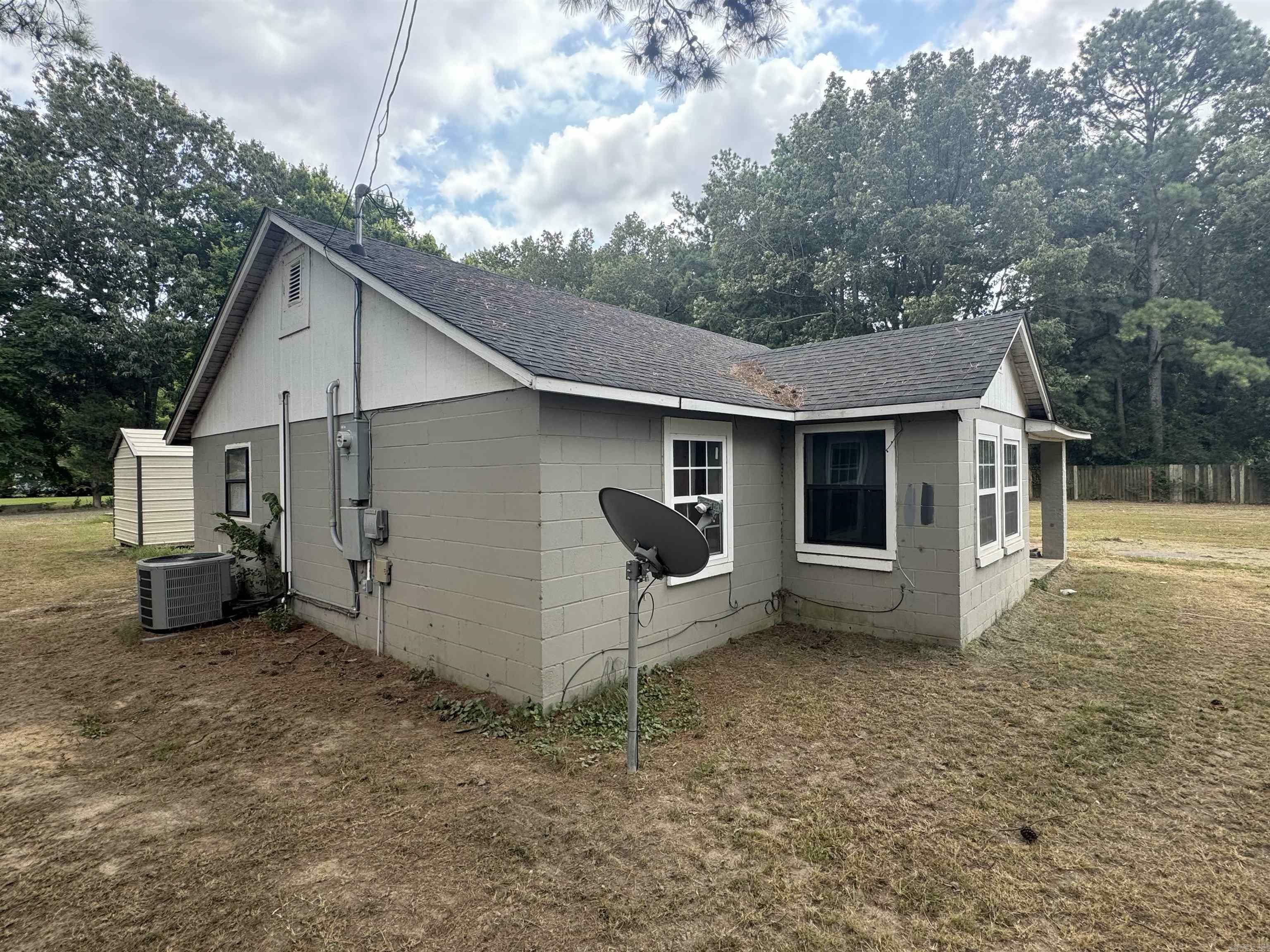 Property Photo:  886 Hwy 1B  AR 72324 