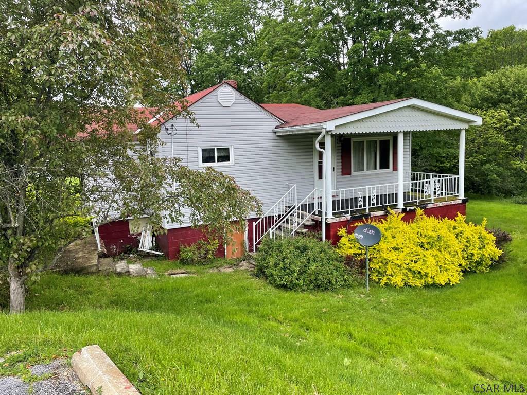 Property Photo: 1498 Dulancey Drive PA 15938