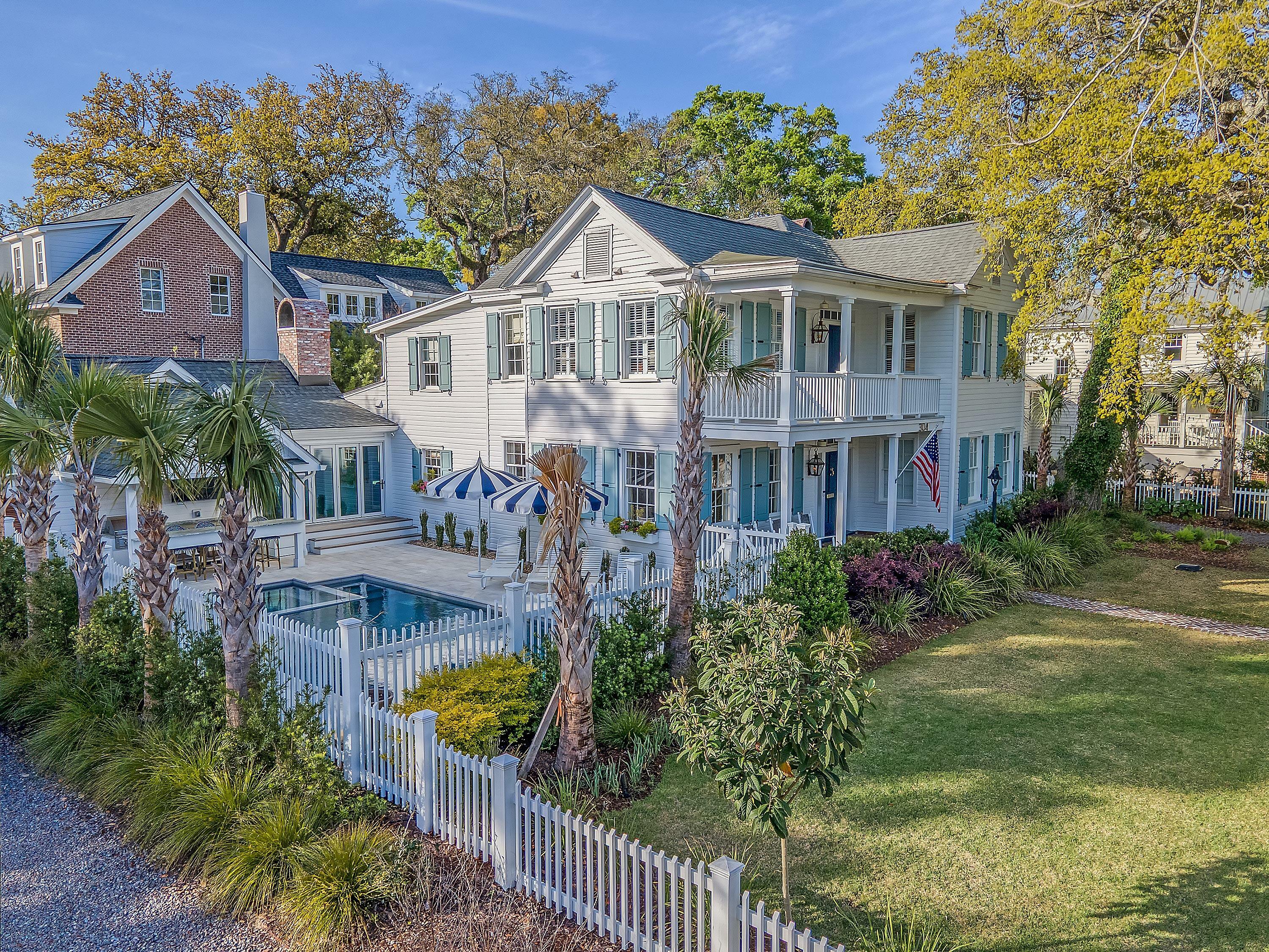 Property Photo: 304 Bank Street SC 29464