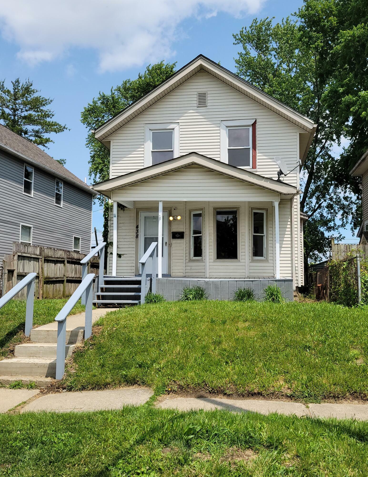 Property Photo: 438 S Powell Avenue OH 43204