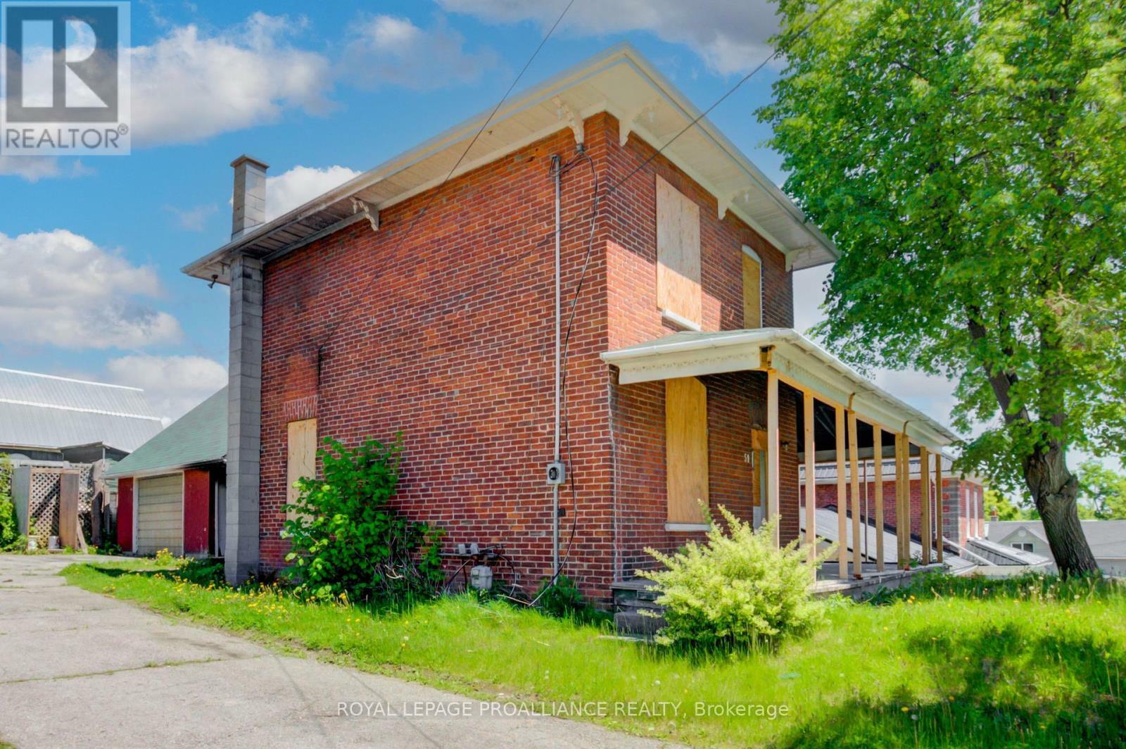 Property Photo: 59 Church Avenue ON K0L 1L0