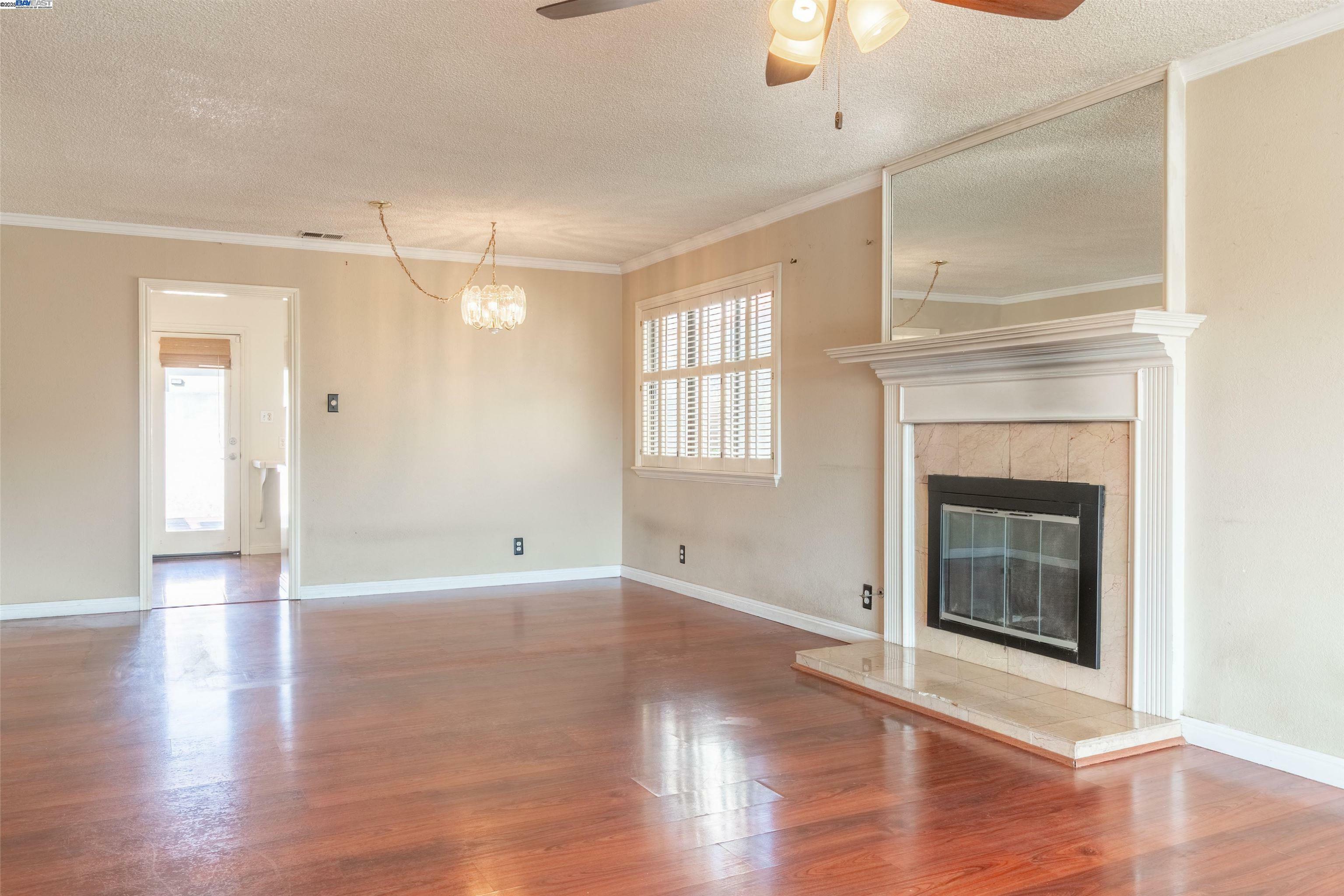 Property Photo: 3672 Del Monte Way CA 94578