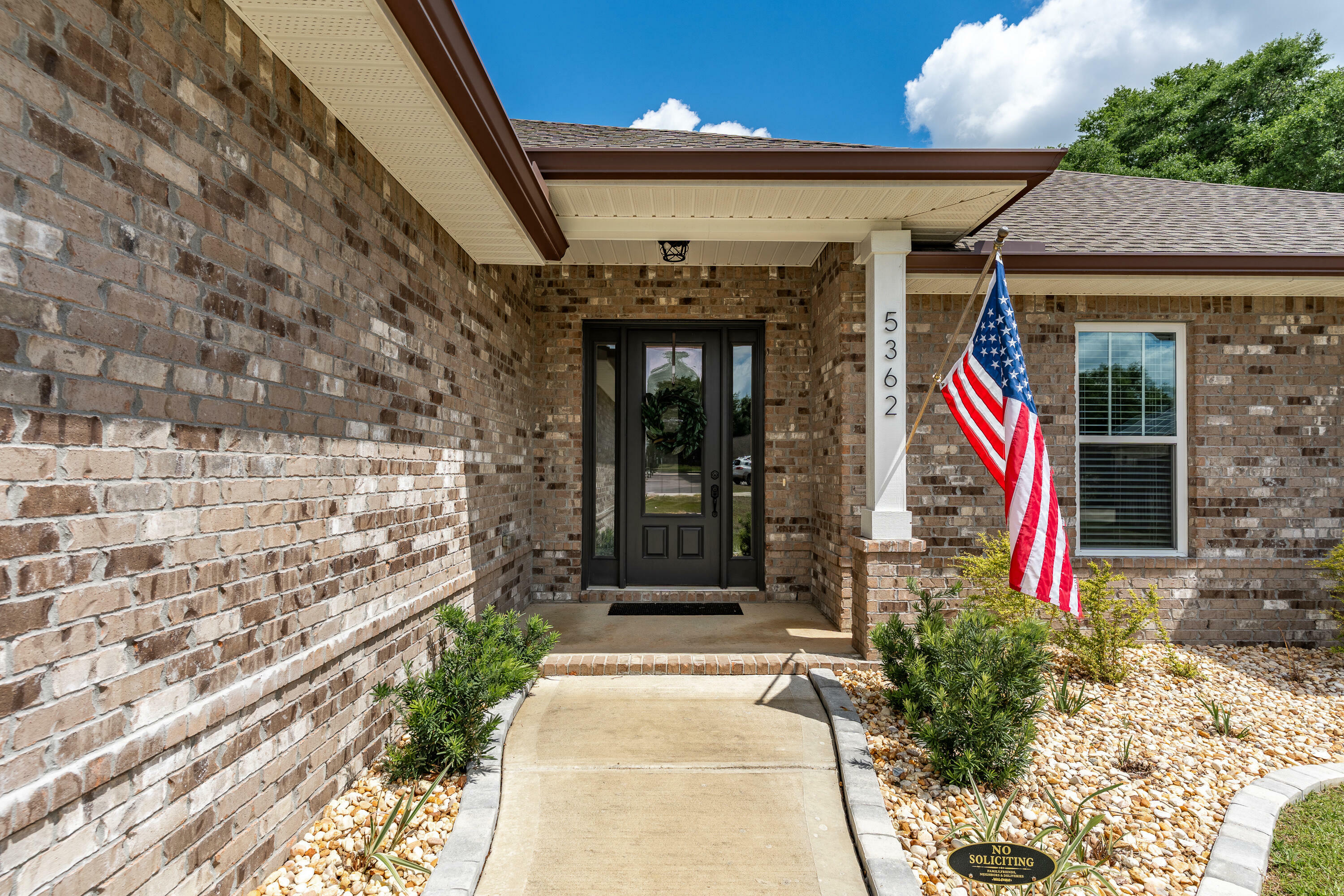 Property Photo: 5362 Wyndell Circle FL 32539