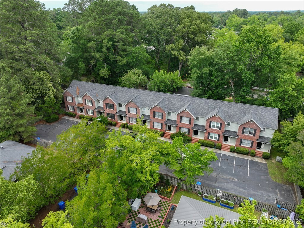 Property Photo: 114 Brett Court NC 28305