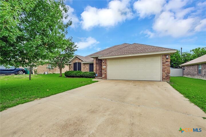 Property Photo: 1921 Merlin Drive TX 76548