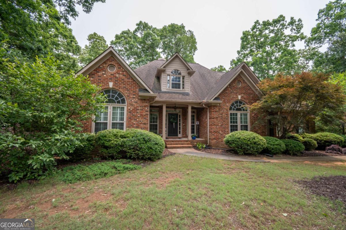 Property Photo: 1151 Holcomb Court GA 30622