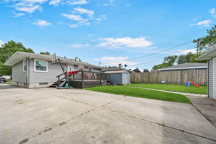 Property Photo: 6732 Montana Avenue IN 46323