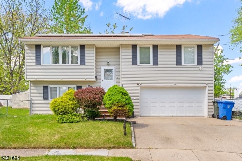 Property Photo: 14 Bonnie Ln NJ 07067