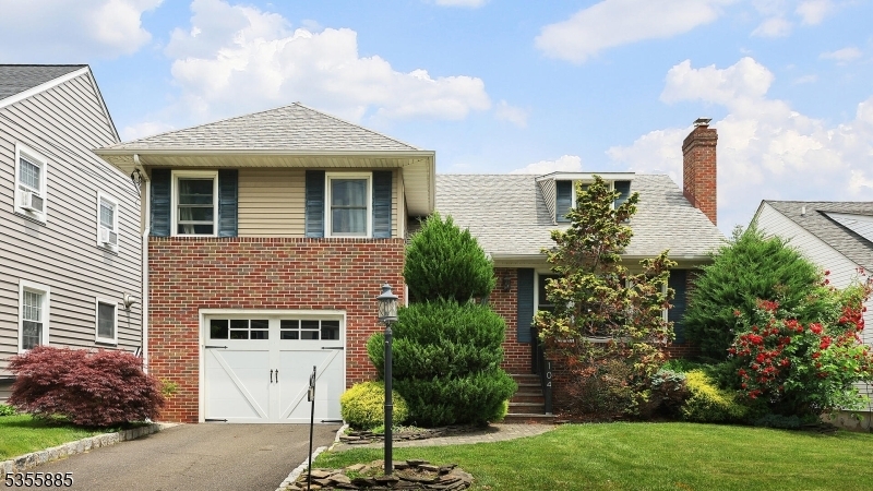 Property Photo: 1041 Gallopinghill Rd NJ 07208