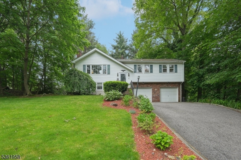 Property Photo:  56 Bradrick Ln  NJ 07480 