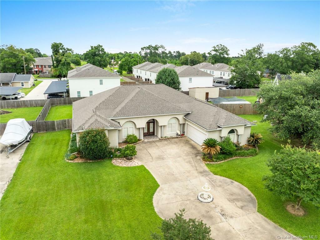 Property Photo: 4941 Westridge Drive E LA 70605