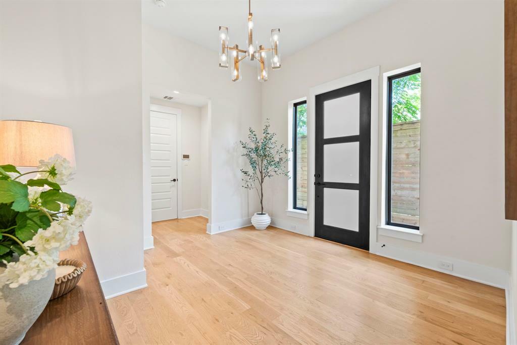 Property Photo: 2621 Greenbriar Drive TX 77098