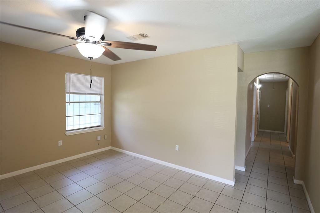 Property Photo: 5734 Lyndhurst Drive TX 77033