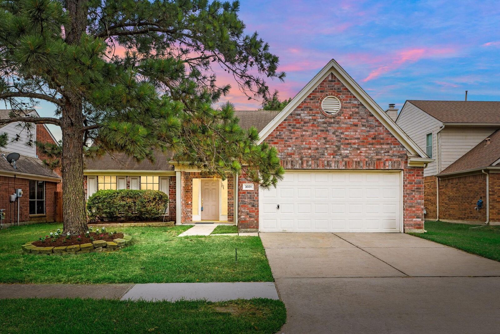 Property Photo:  3031 W Cedar Sun Trail  TX 77449 