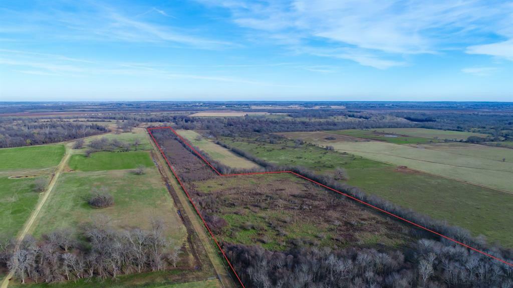 Property Photo: 21300 Evans Lane TX 77880