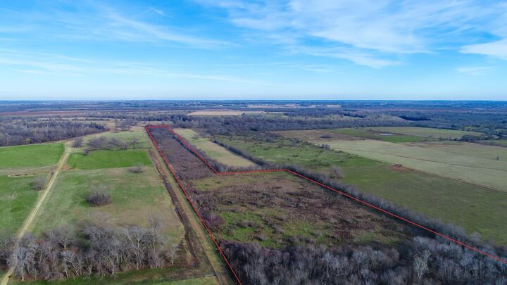 Property Photo: 21300 Evans Lane TX 77880