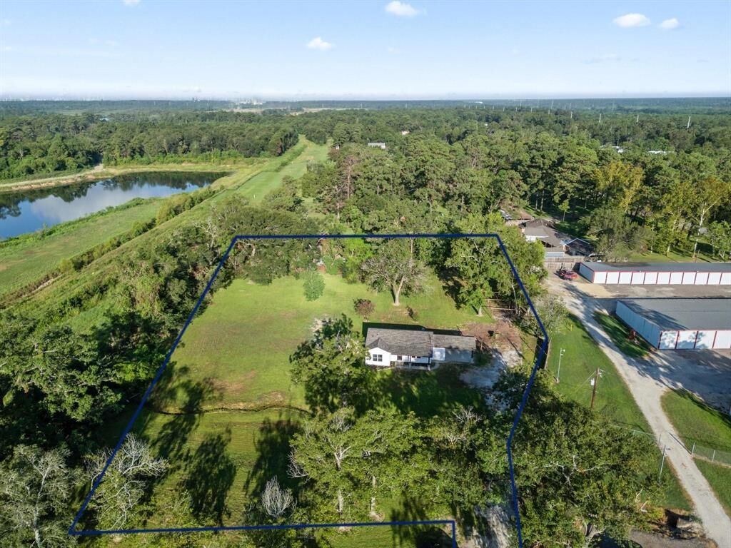Property Photo:  2122 N Crosby Lynchburg Road  TX 77562 