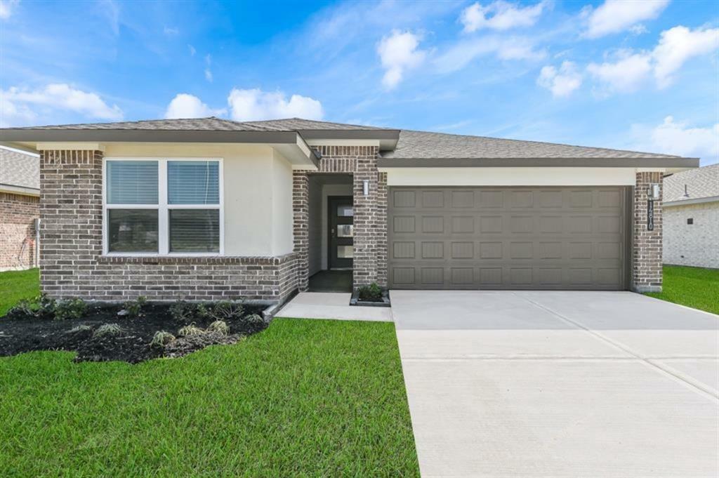 Property Photo: 14810 Cold Water Drive TX 77523