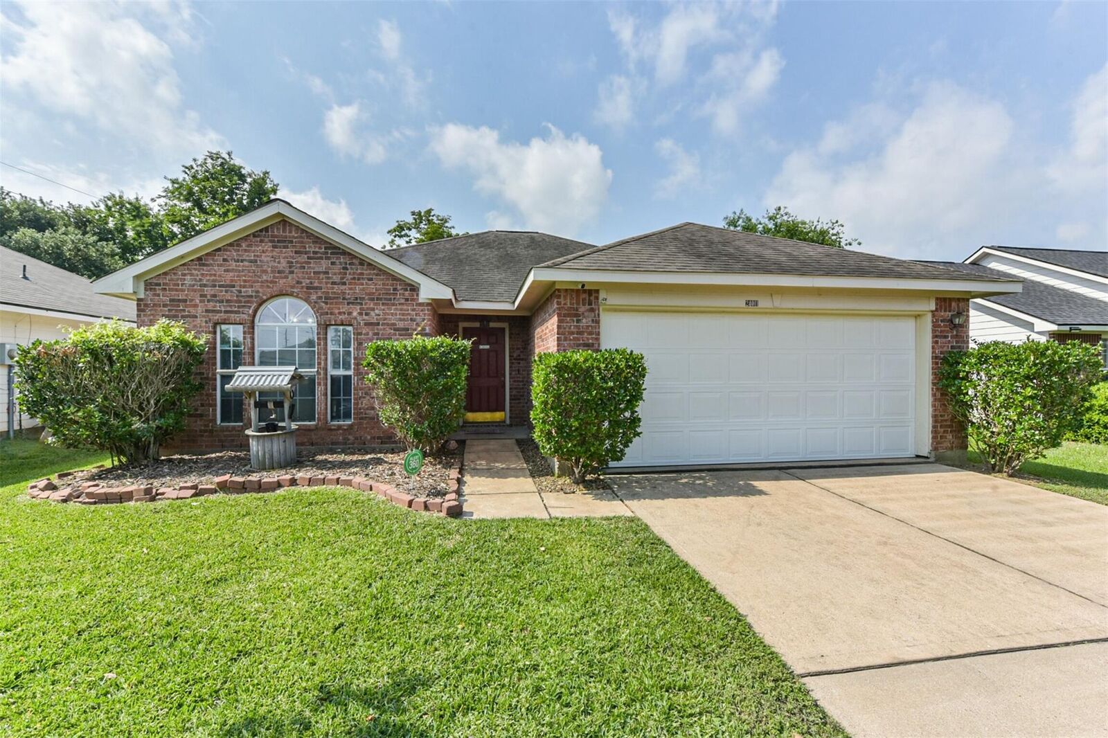 Property Photo: 24011 Bar Kay Lane TX 77447