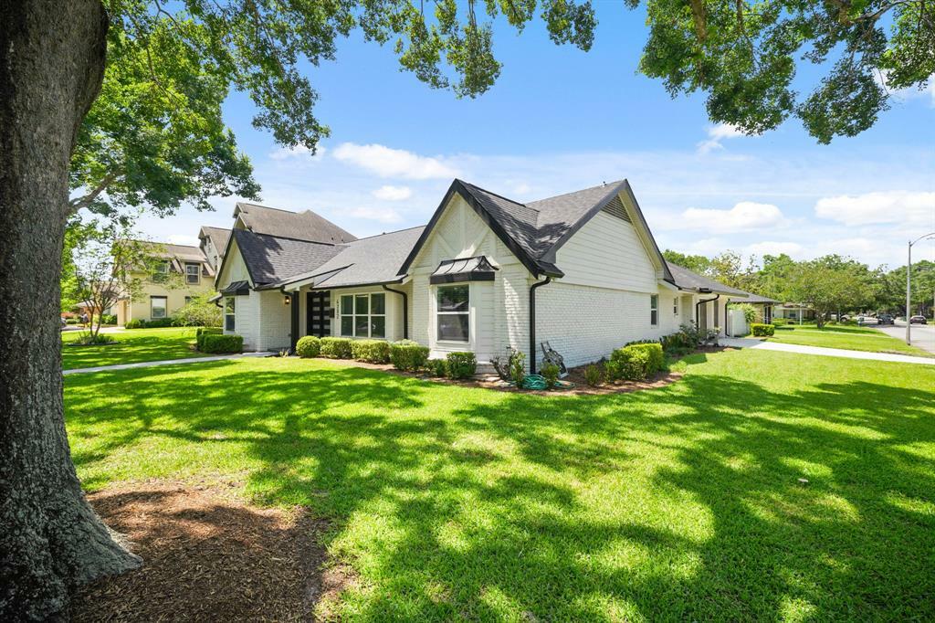 Property Photo: 4302 Wigton Drive TX 77096