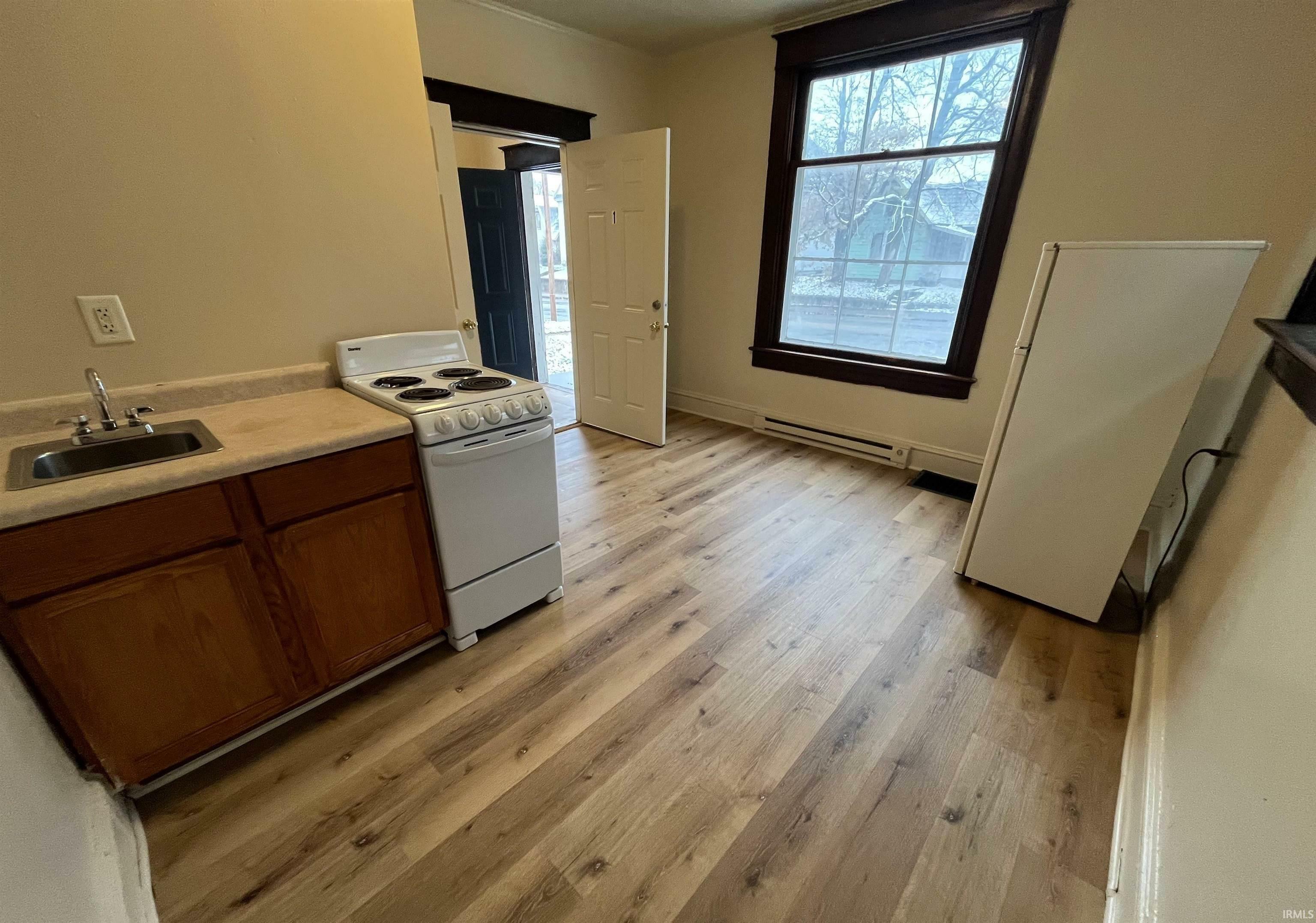 Property Photo: 2130 Broadway IN 46802-5102