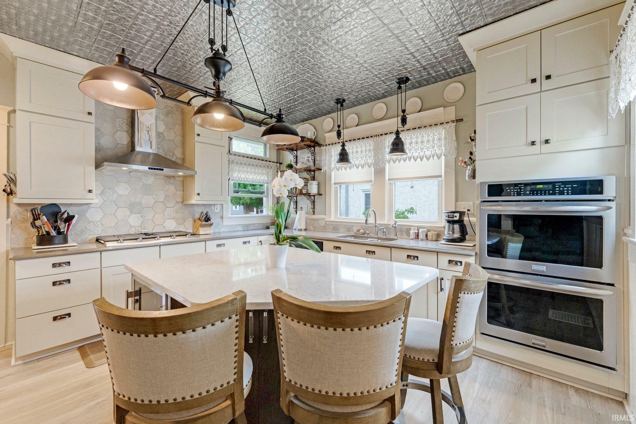 Property Photo: 804 S Jackson Street IN 46706-3002