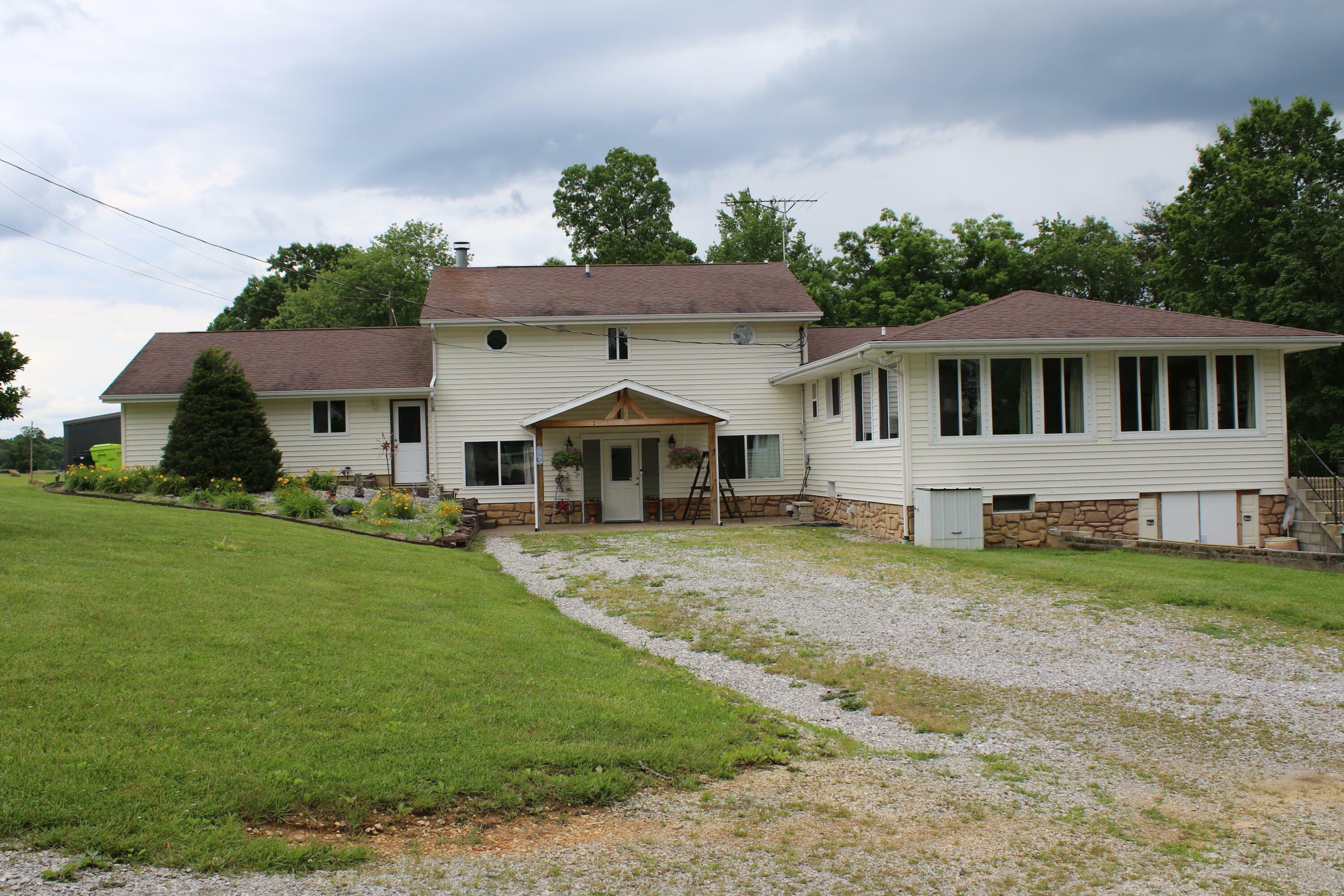 Property Photo: 283 Walter McDaniel Rd Road KY 40729