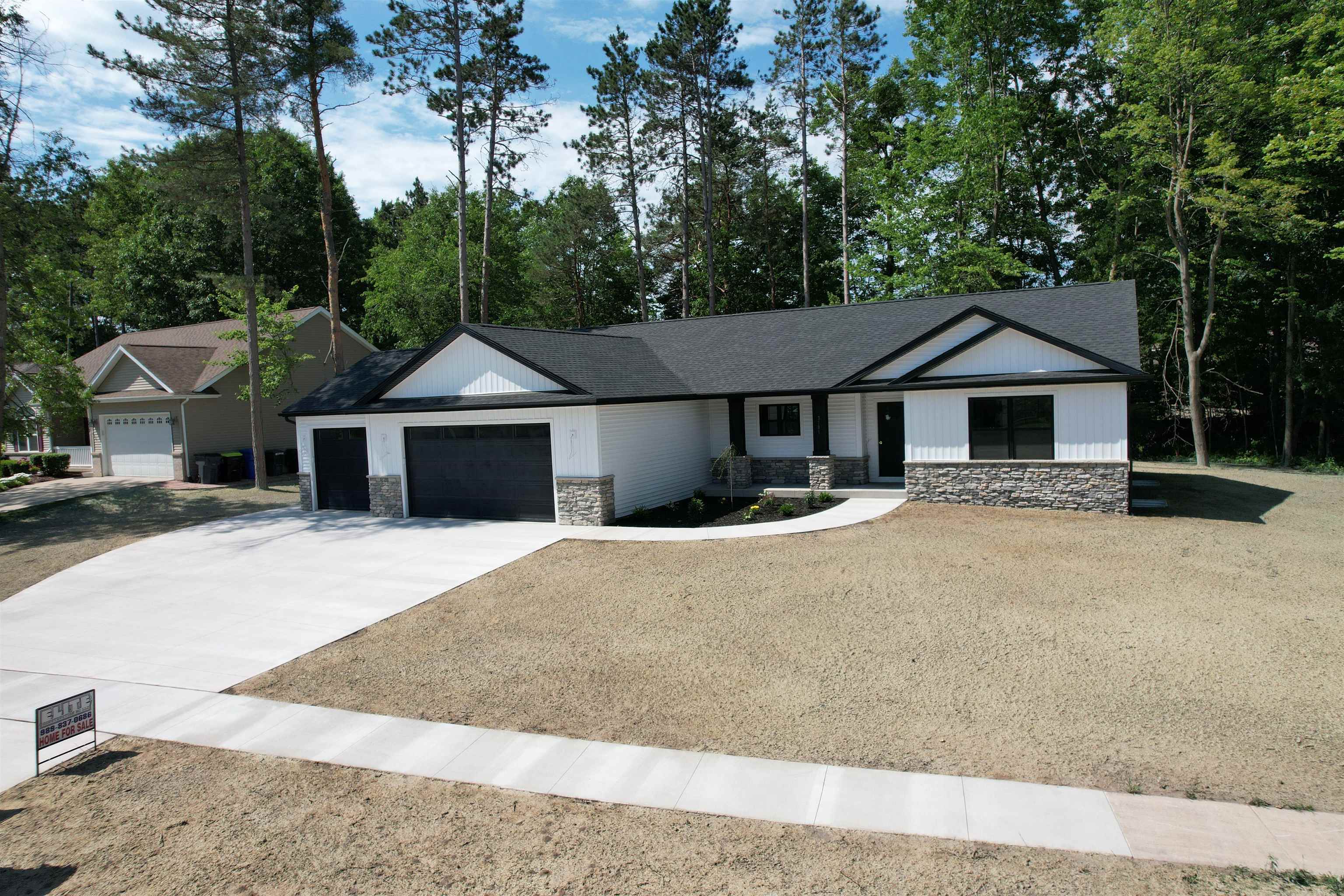 Property Photo: 3706 Bobcat MI 48642